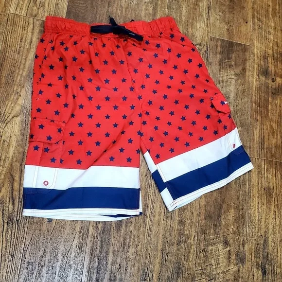 Red Star-Patterned Men's Shorts - Picture 1 of 10